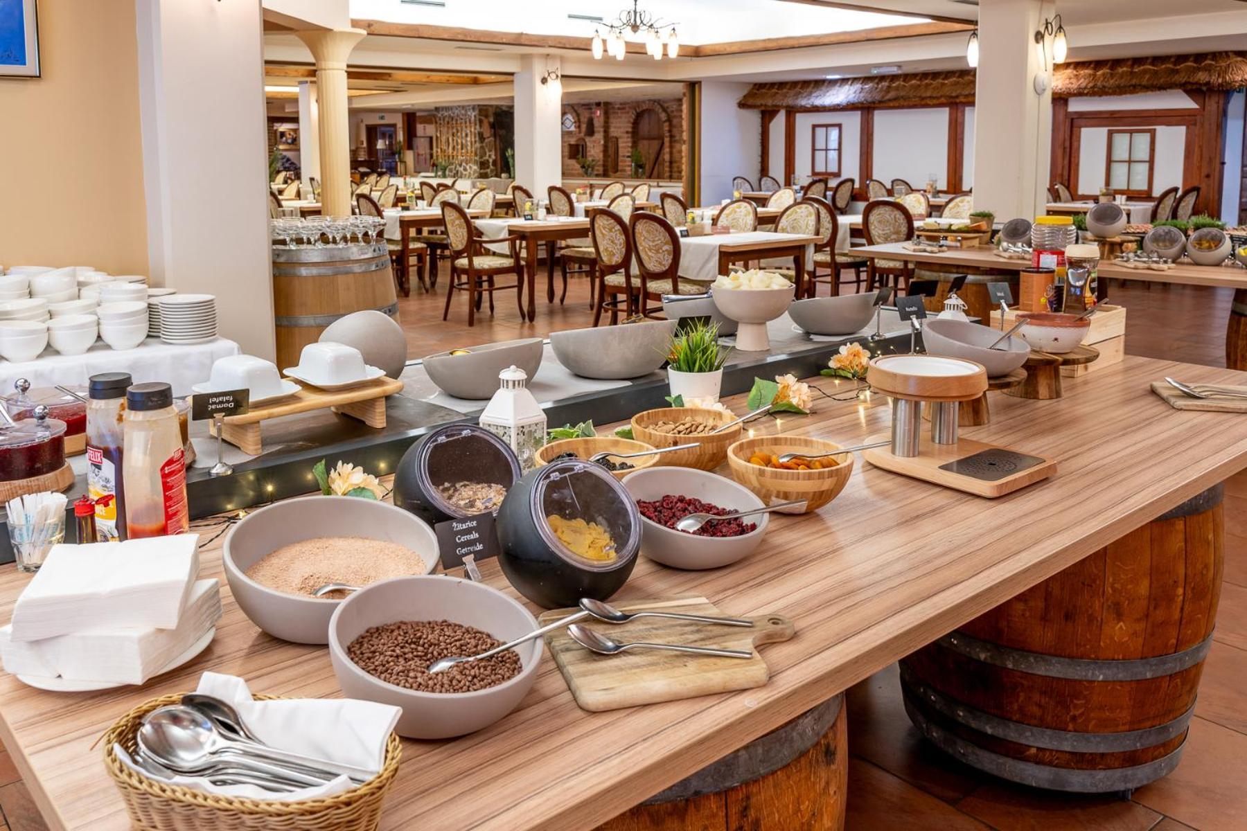Terme Banovci - Hotel Zeleni Gaj Veržej Kültér fotó