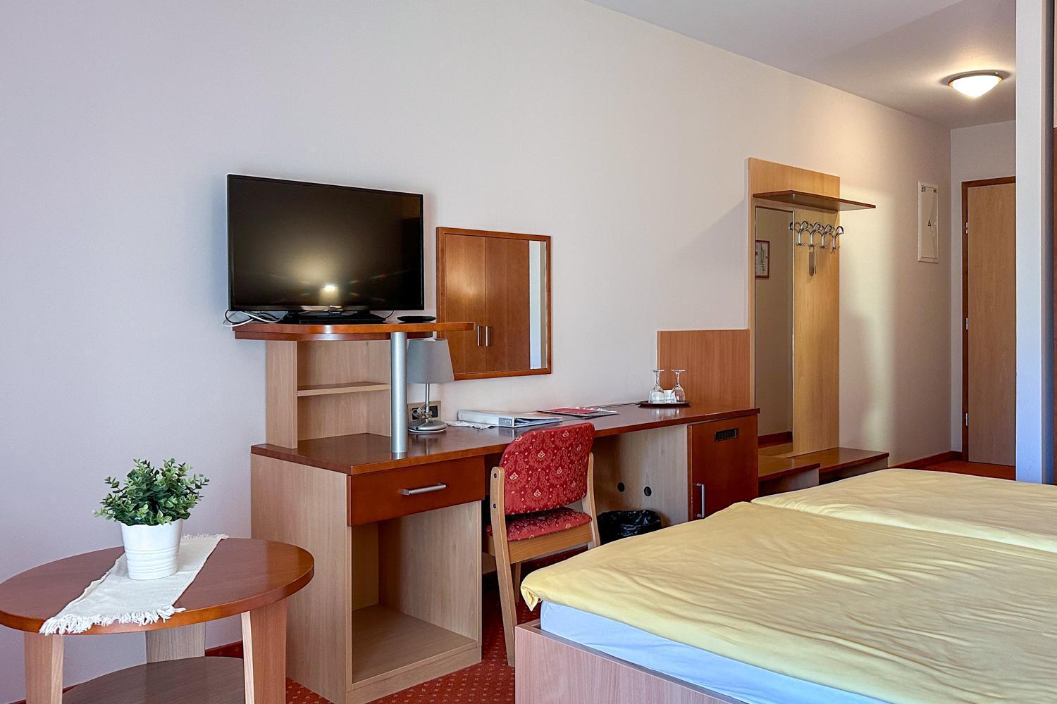 Terme Banovci - Hotel Zeleni Gaj Veržej Kültér fotó